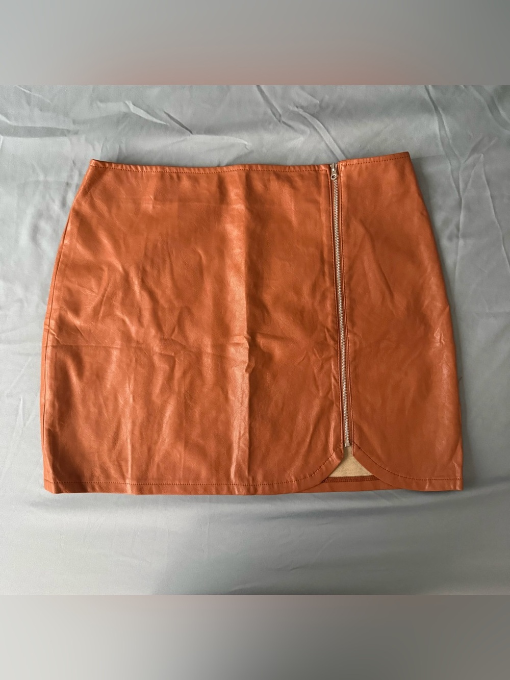 Zipper-Front Faux Leather Mini Skirt in Rust Orange / Brown